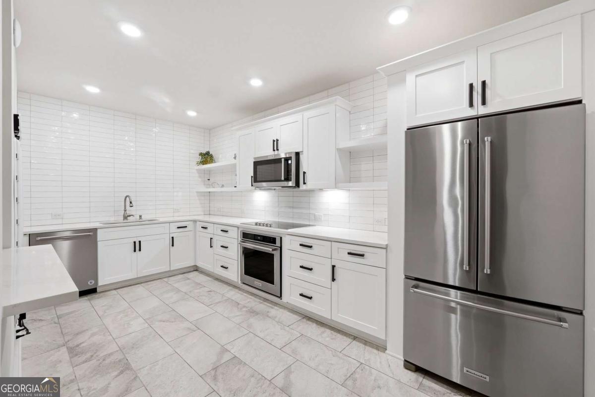4871 Hanalei Hollow Suwanee GA 30024