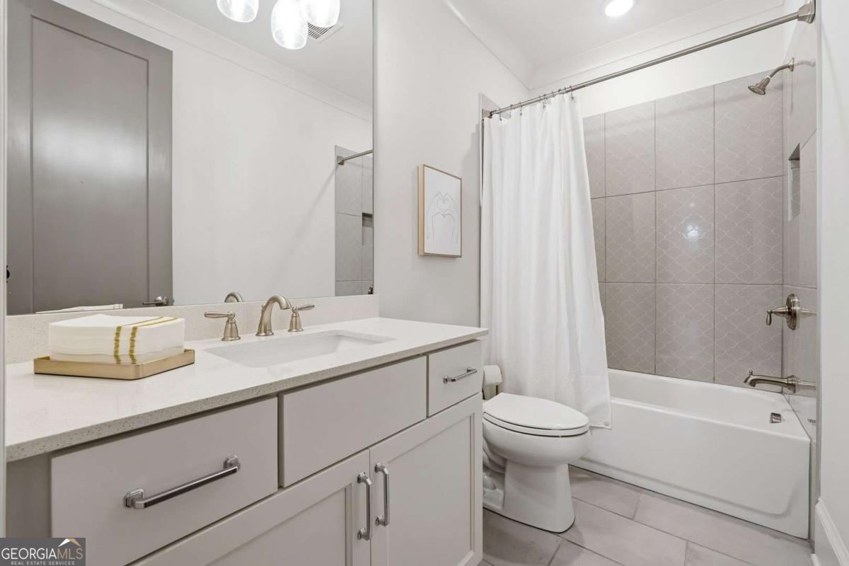 4871 Hanalei Hollow Suwanee GA 30024