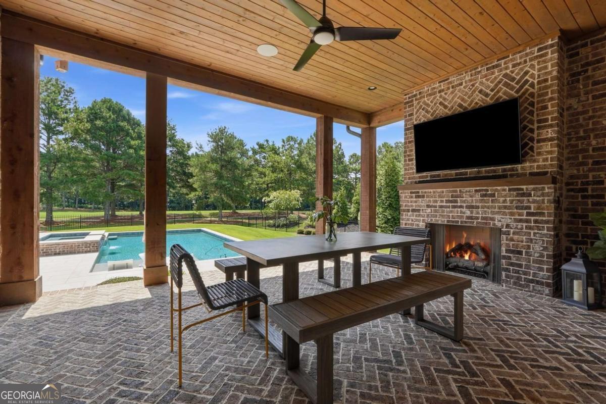 4871 Hanalei Hollow Suwanee GA 30024