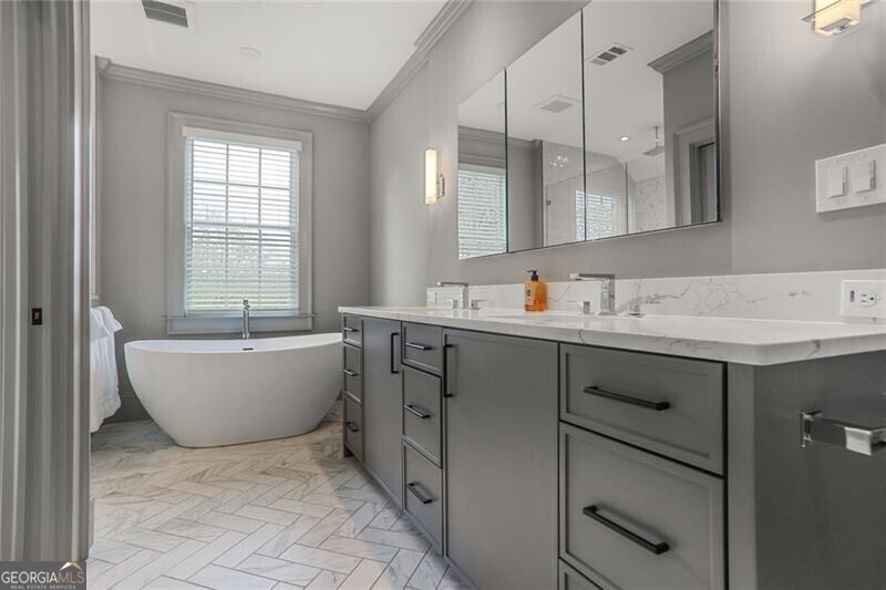 219 Little John Trail NE Atlanta GA 30309