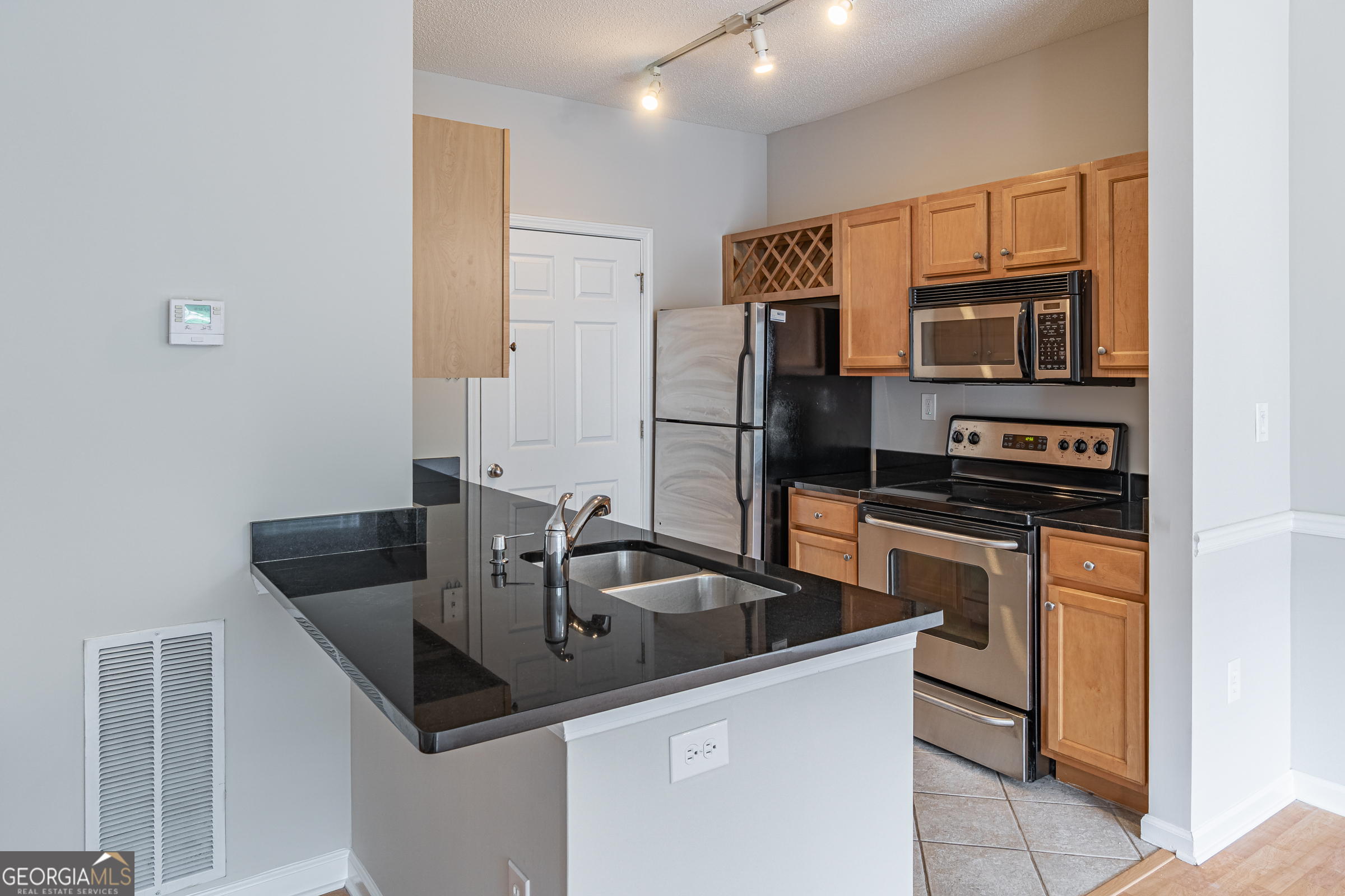 4333 Dunwoody Park Atlanta GA 30338