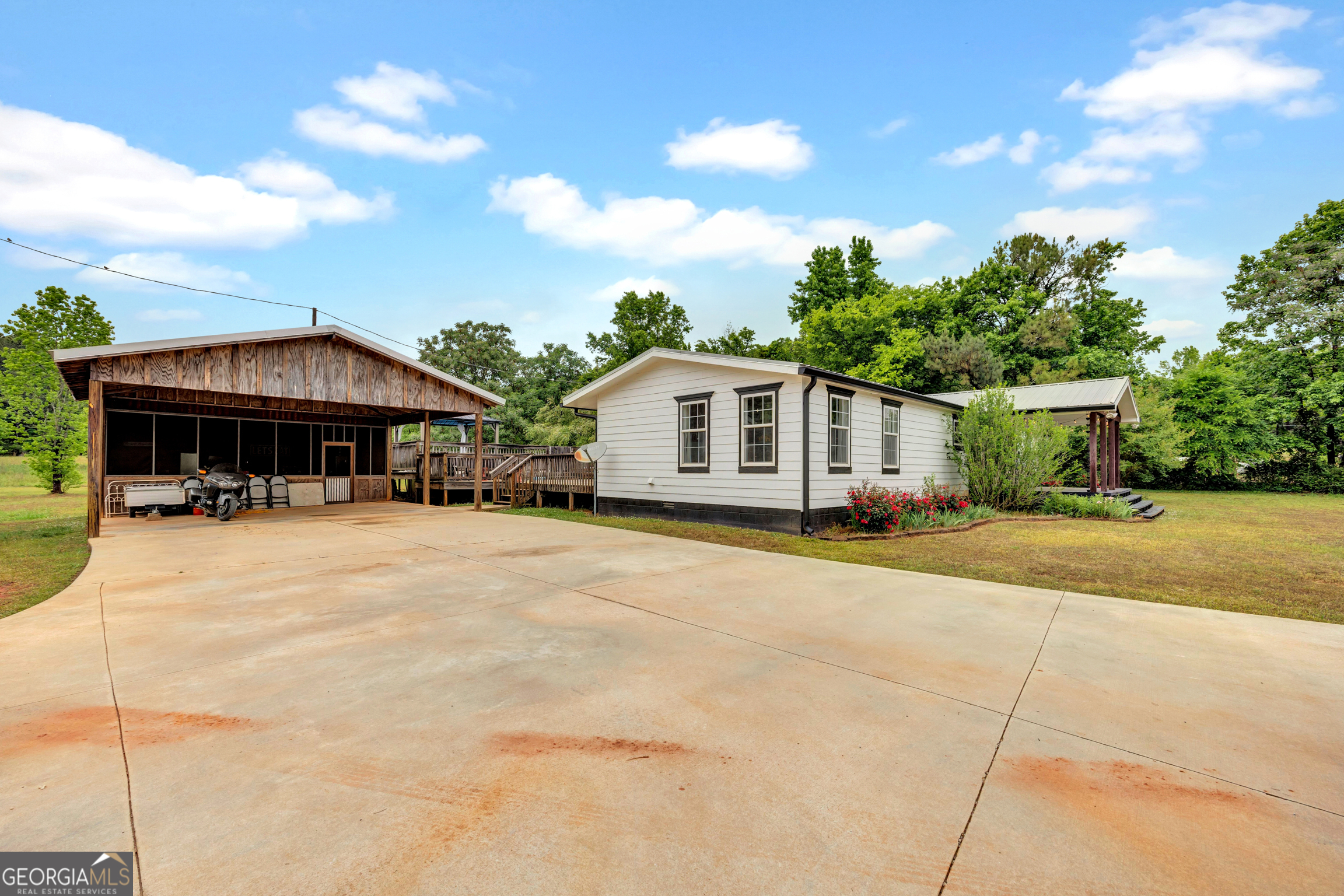 1333 Johnny Fears Road Shady Dale GA 31085