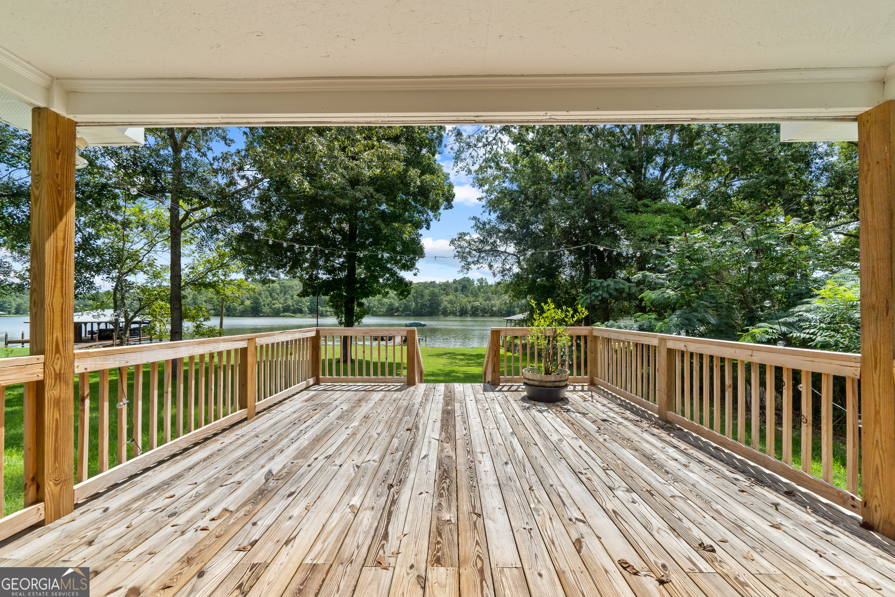 274 S Steel Bridge Road Eatonton GA 31024