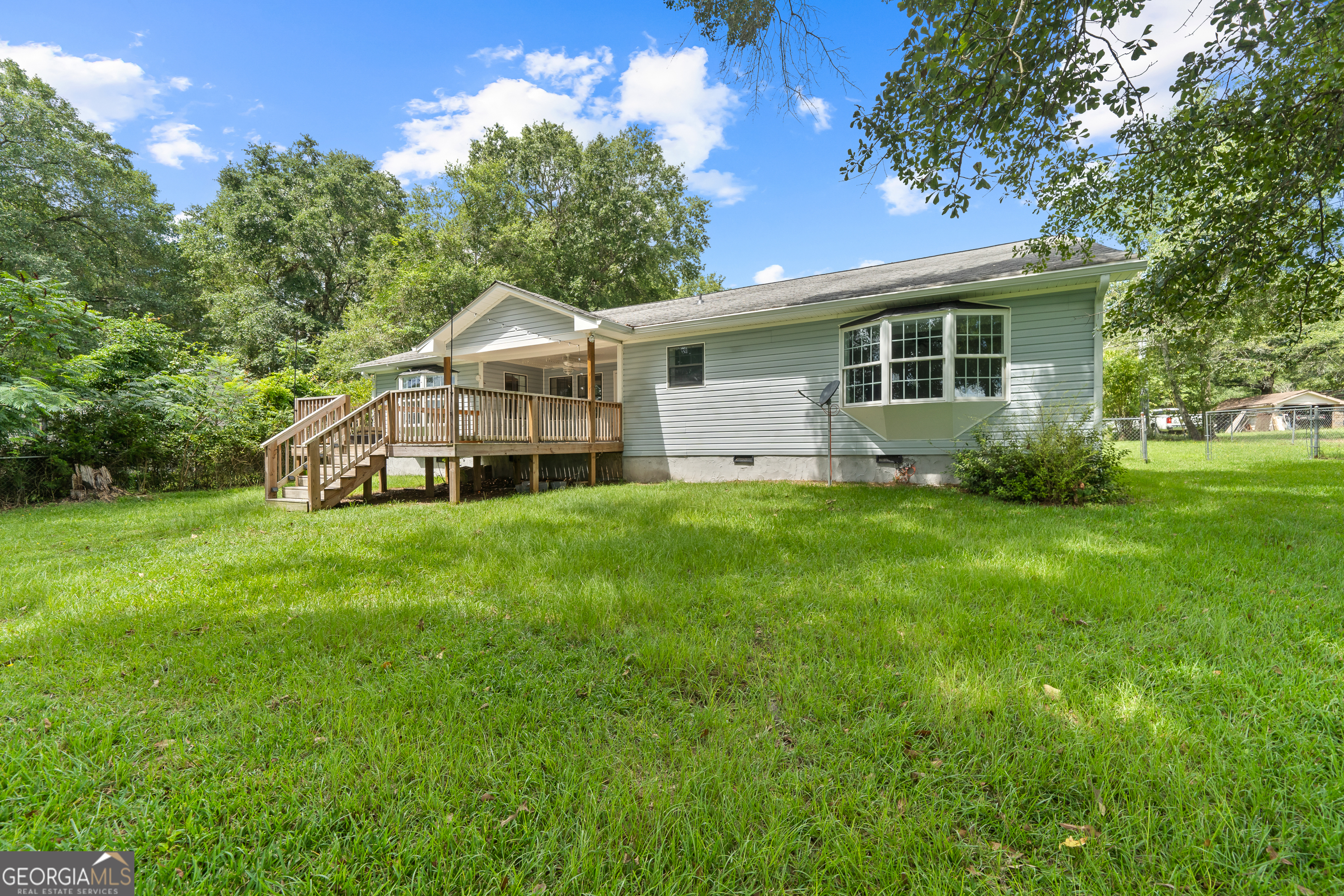 274 S Steel Bridge Road Eatonton GA 31024