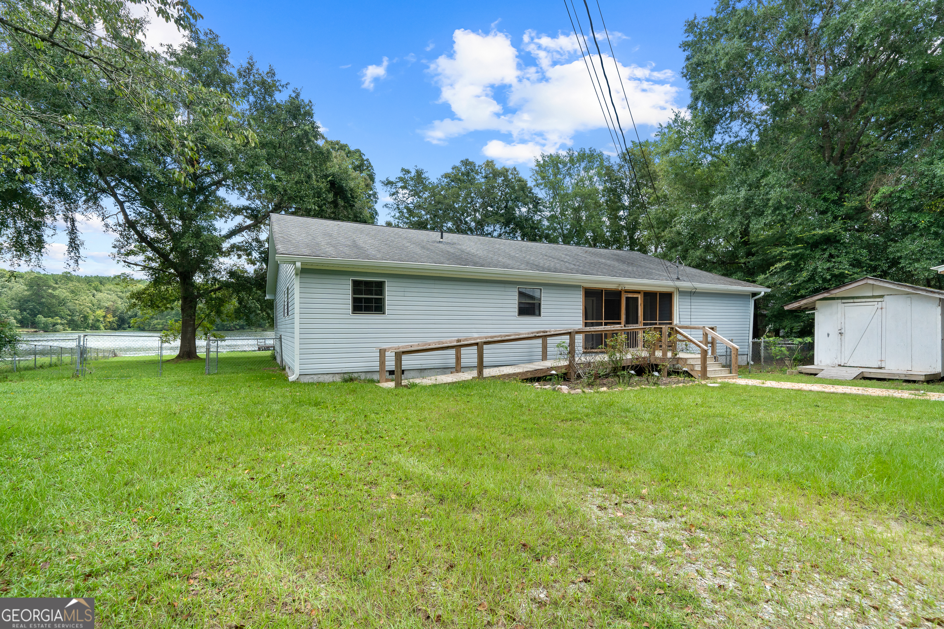 274 S Steel Bridge Road Eatonton GA 31024