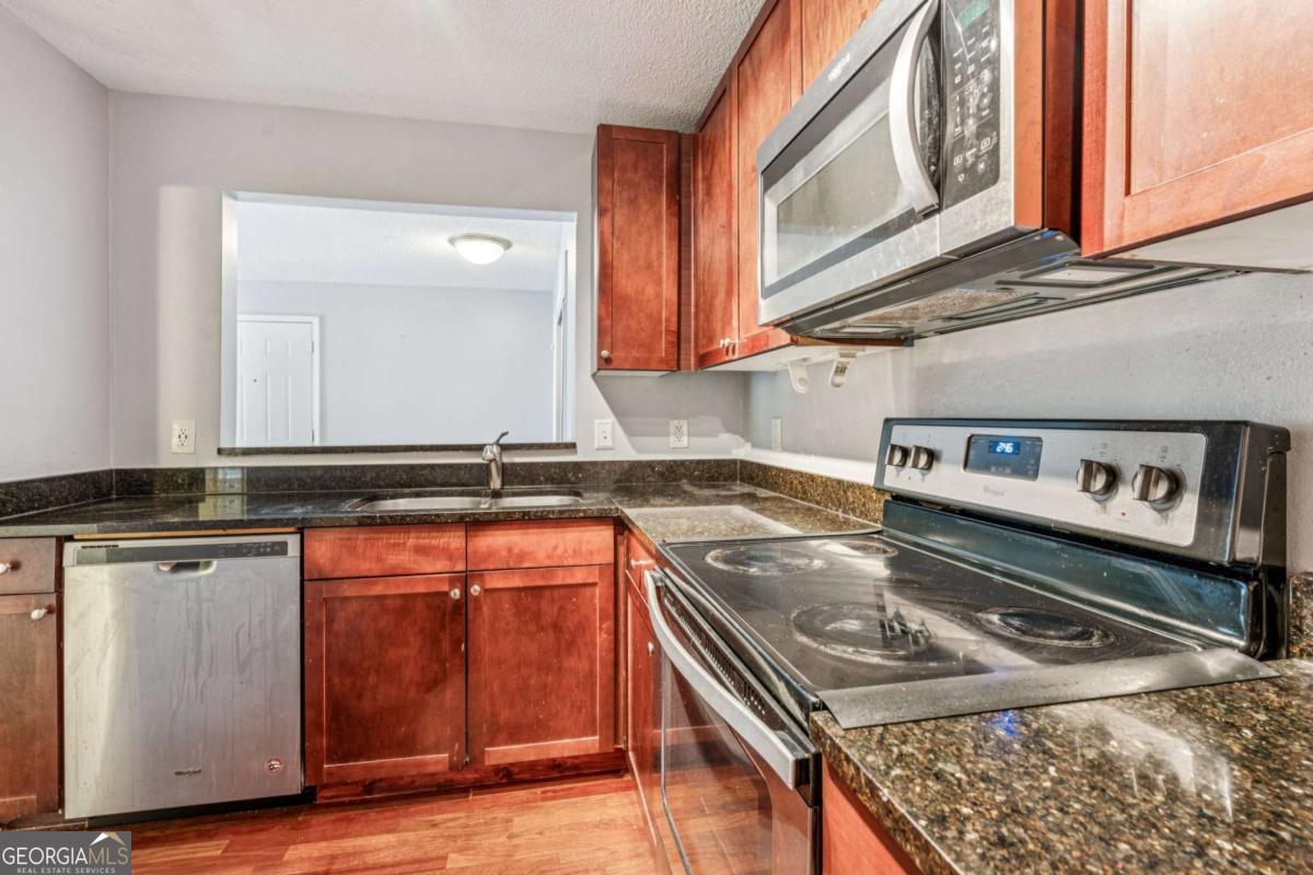 2657 Lenox Road NE Atlanta GA 30324
