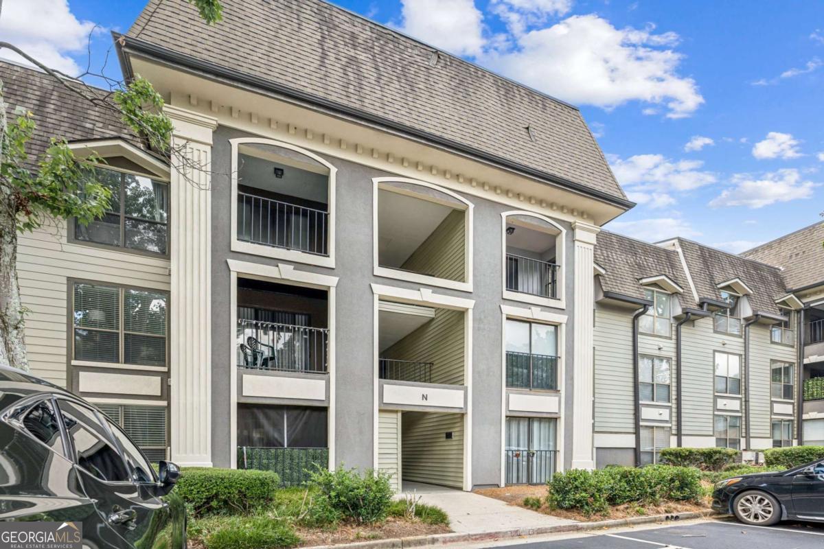 2657 Lenox Road NE Atlanta GA 30324