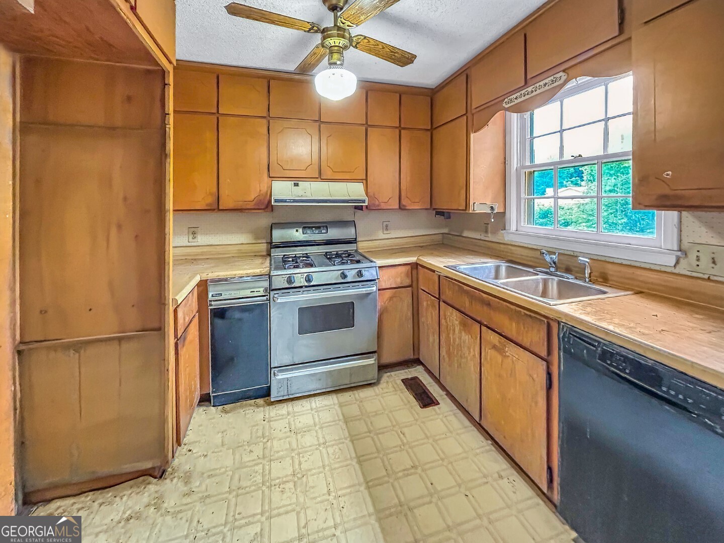 411 Edgewater Circle Macon GA 31220