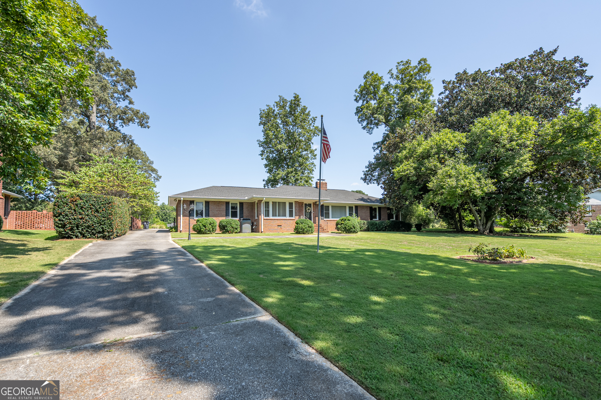 112 College Circle Cedartown GA 30125