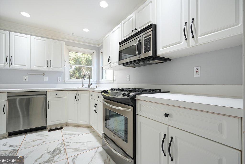 2102 Kendall Close NW Acworth GA 30102