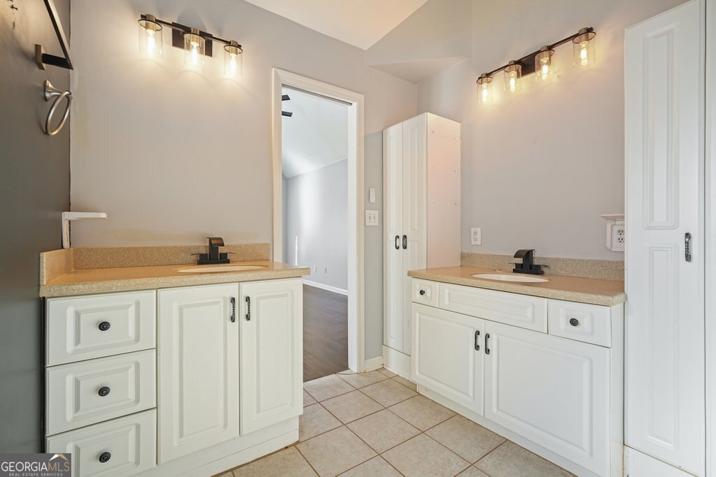 2102 Kendall Close NW Acworth GA 30102