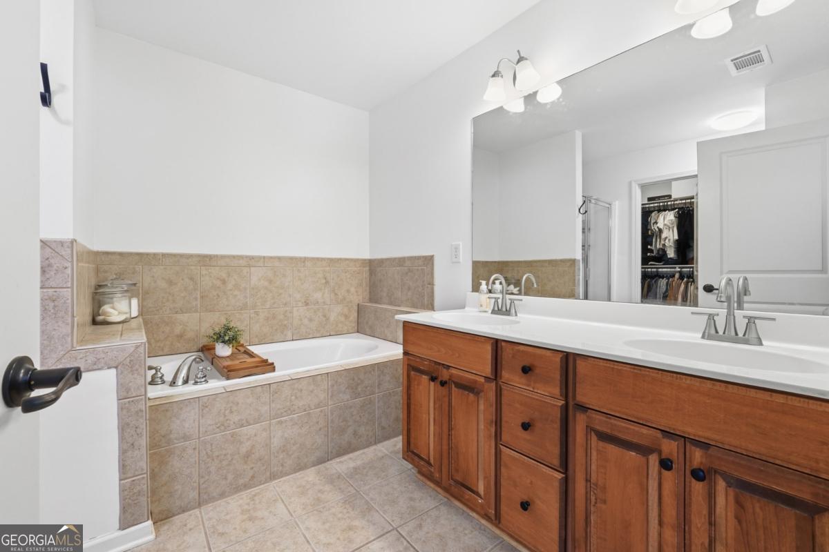 411 Royal Crescent Lane E Canton GA 30115