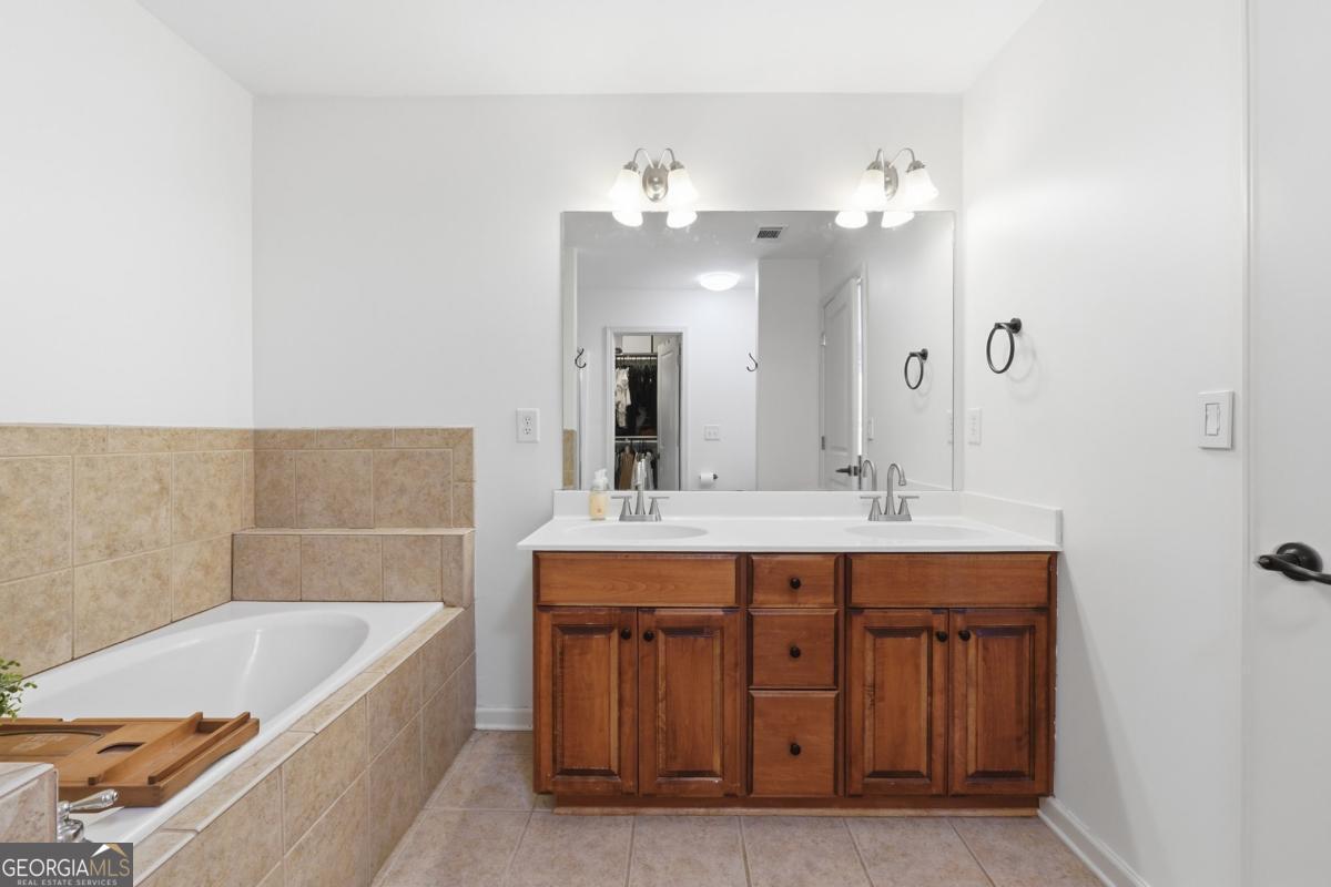 411 Royal Crescent Lane E Canton GA 30115