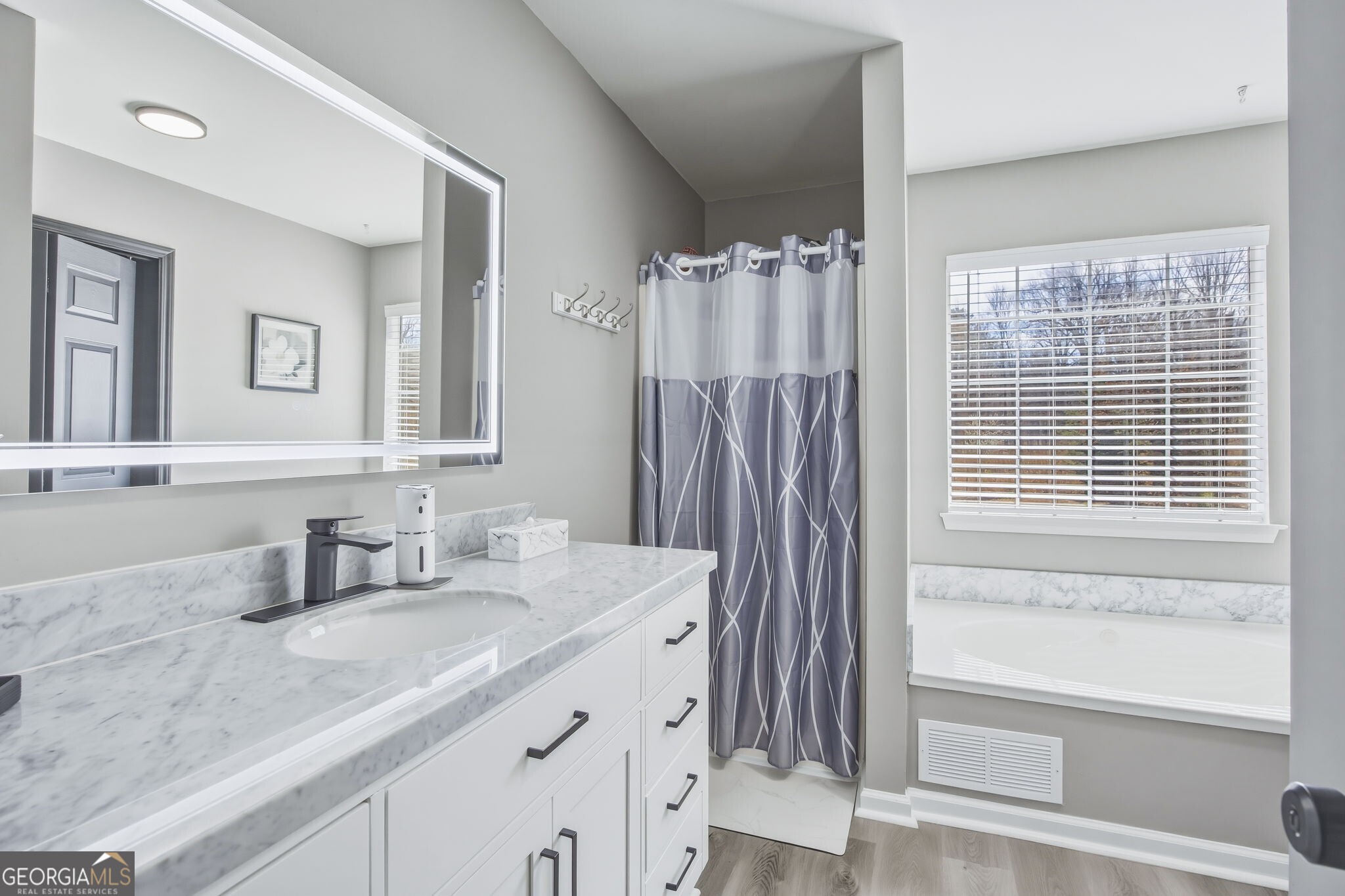 2516 Johnsbrooke Drive Lithia Springs GA 30122