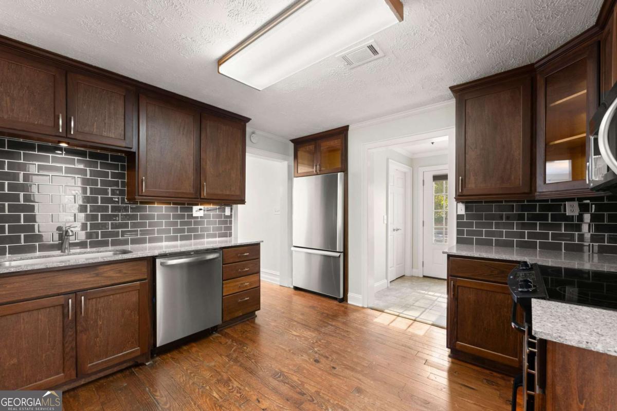 59 W Wright Street Winder GA 30680