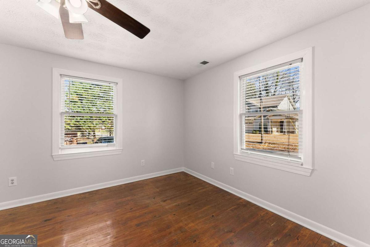 59 W Wright Street Winder GA 30680