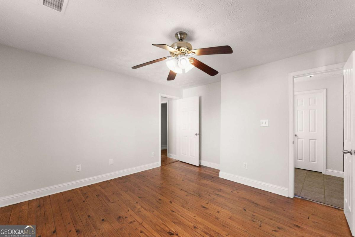 59 W Wright Street Winder GA 30680