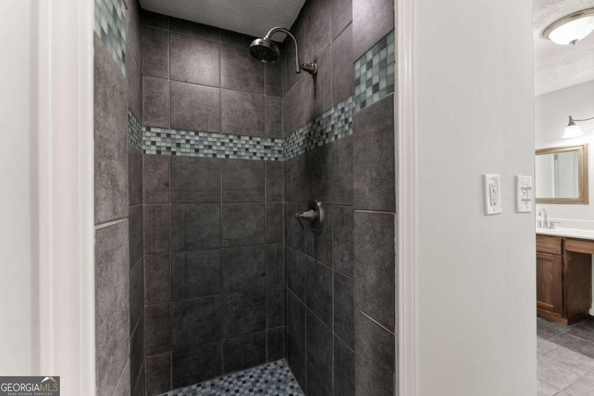 59 W Wright Street Winder GA 30680