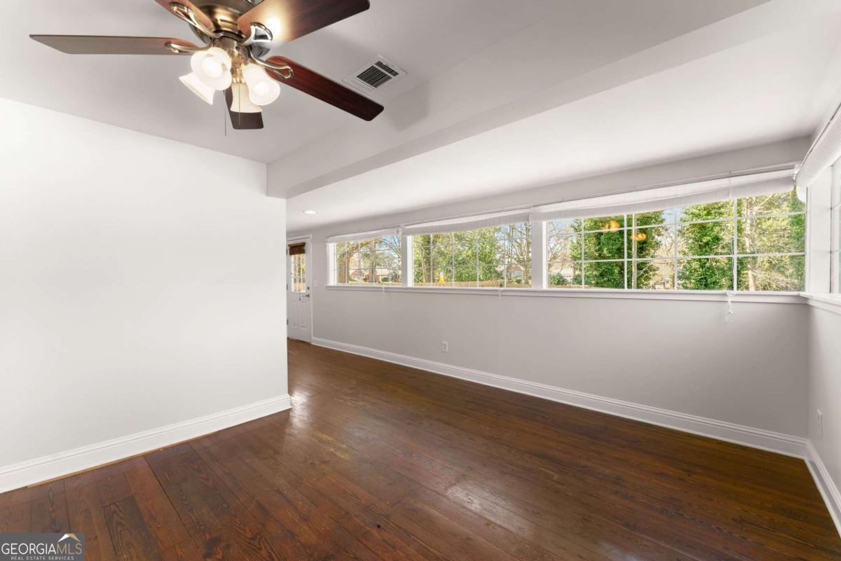 59 W Wright Street Winder GA 30680