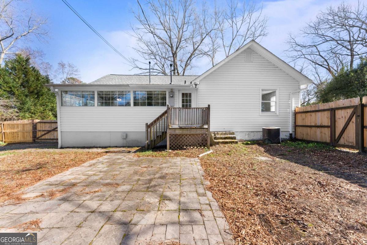 59 W Wright Street Winder GA 30680