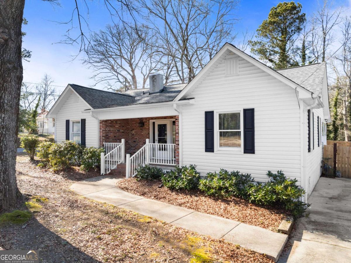 59 W Wright Street Winder GA 30680