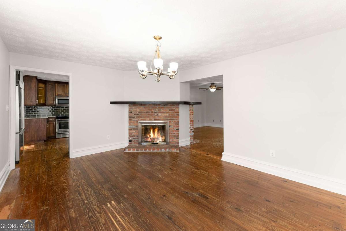 59 W Wright Street Winder GA 30680