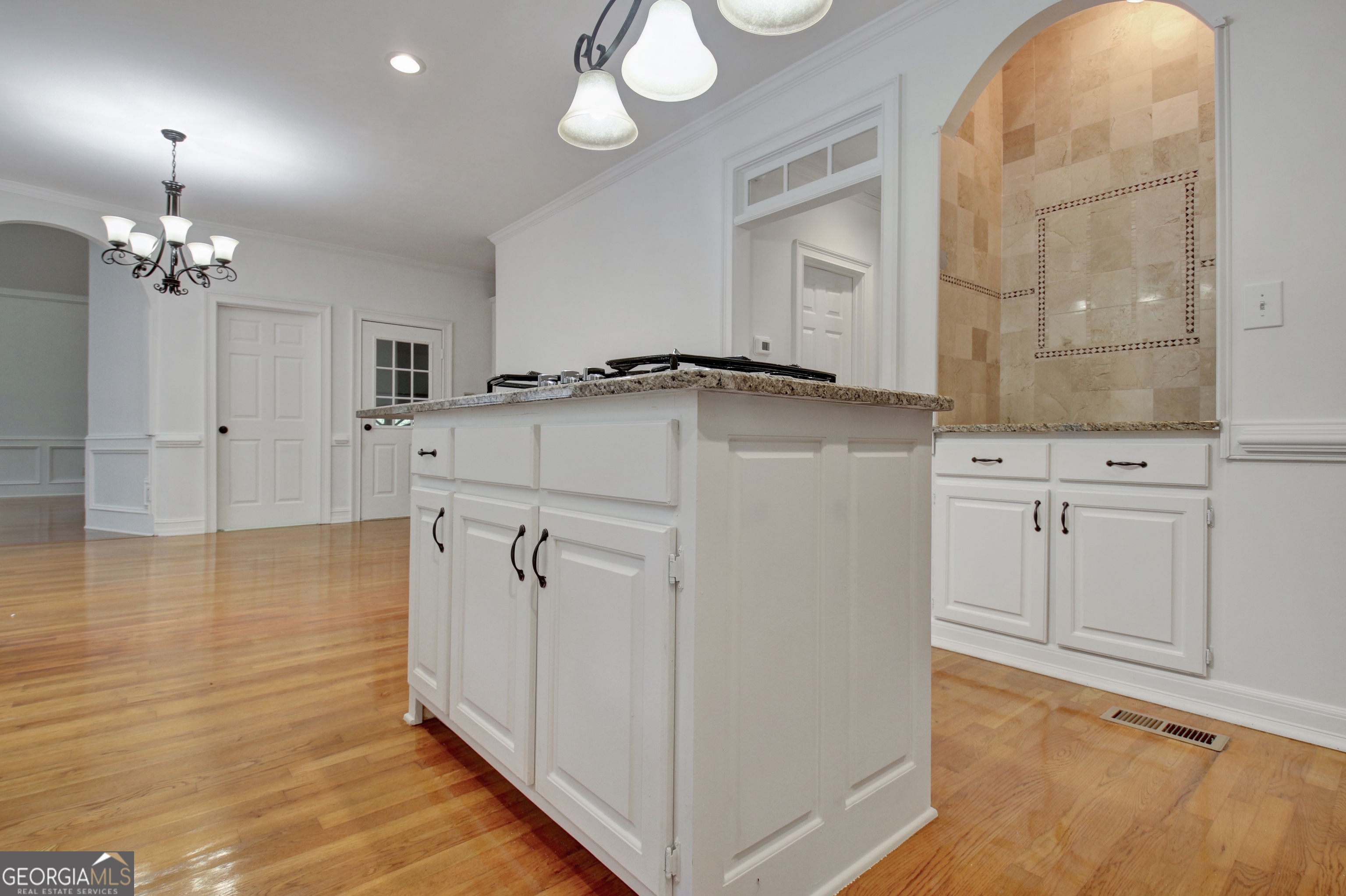125 Oak Knoll Fayetteville GA 30214