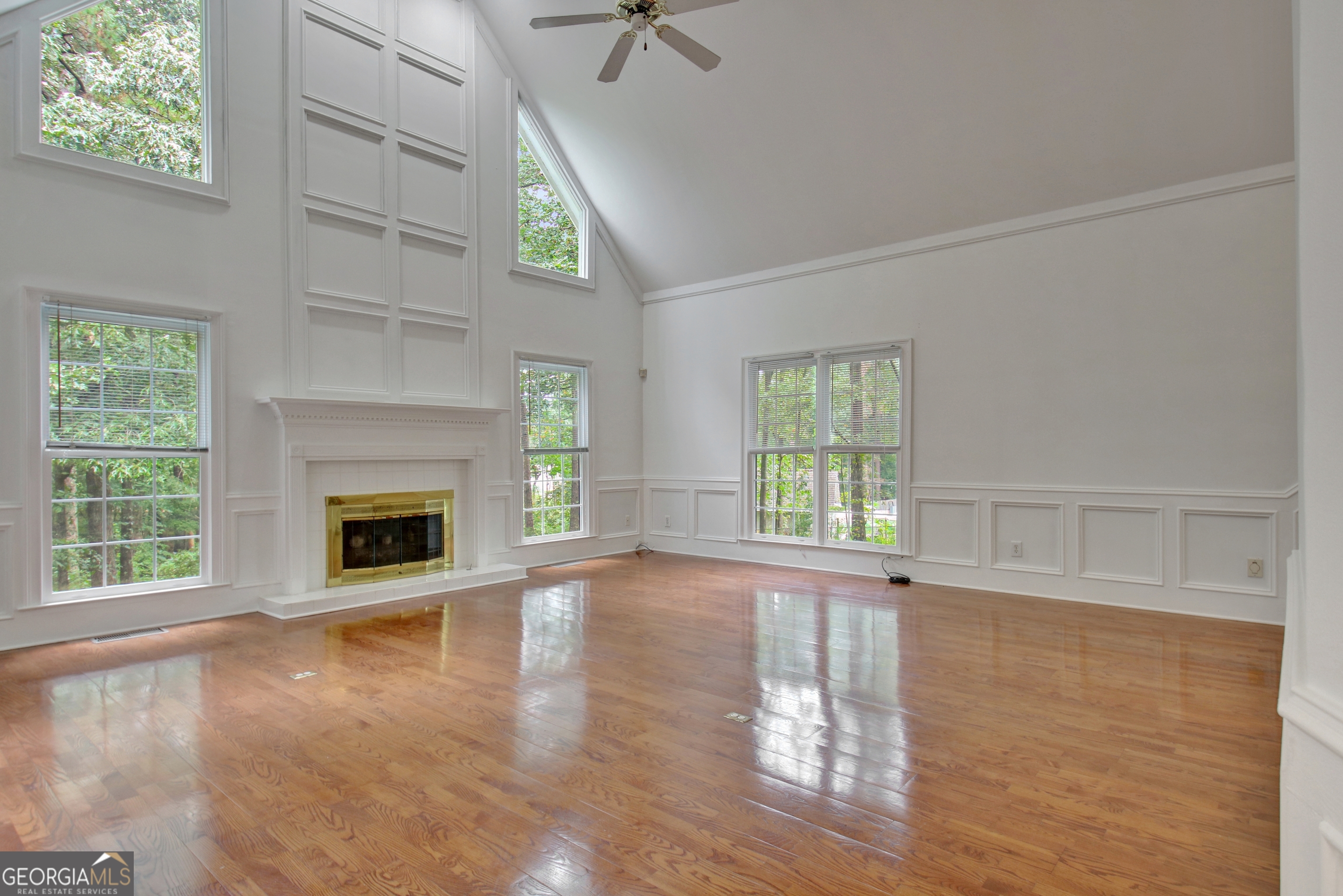 125 Oak Knoll Fayetteville GA 30214