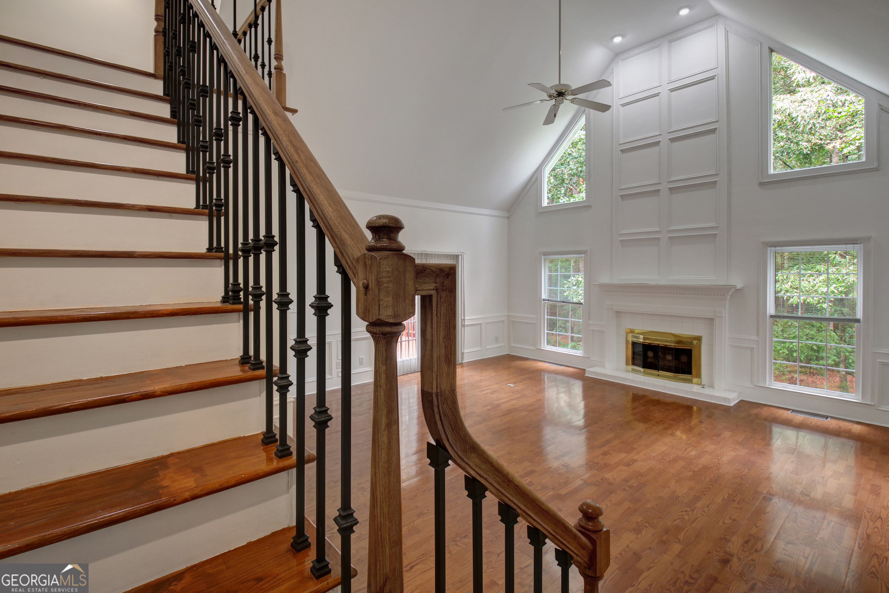 125 Oak Knoll Fayetteville GA 30214