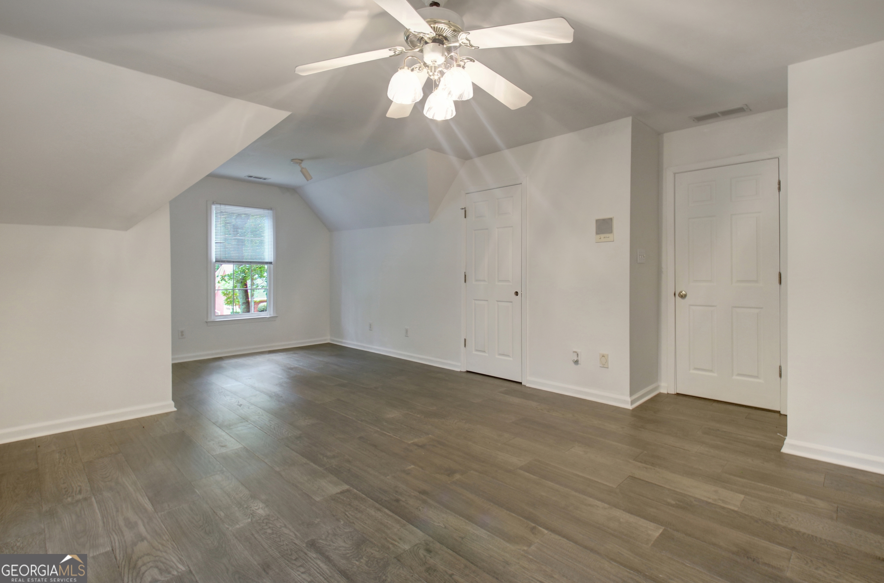 125 Oak Knoll Fayetteville GA 30214