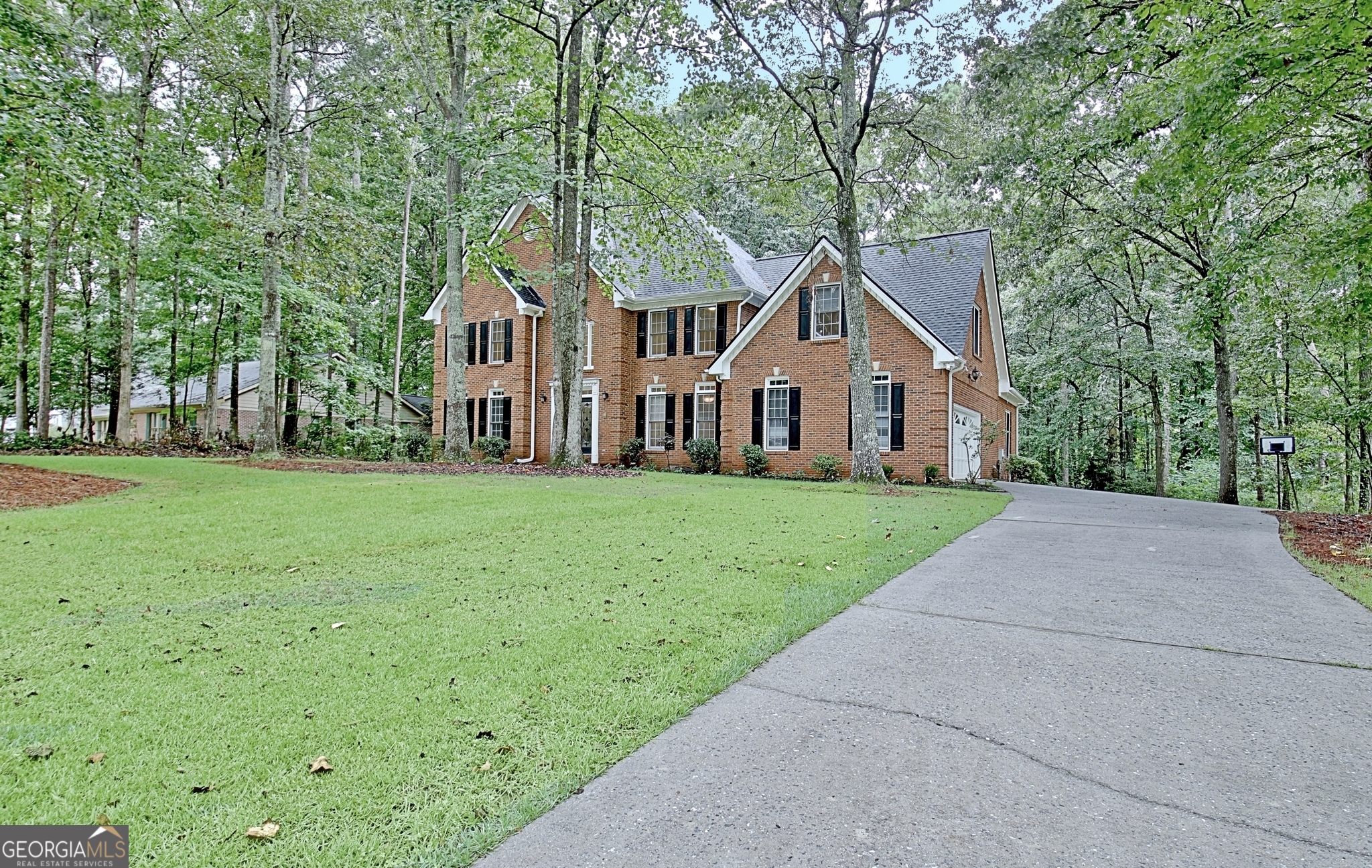 125 Oak Knoll Fayetteville GA 30214