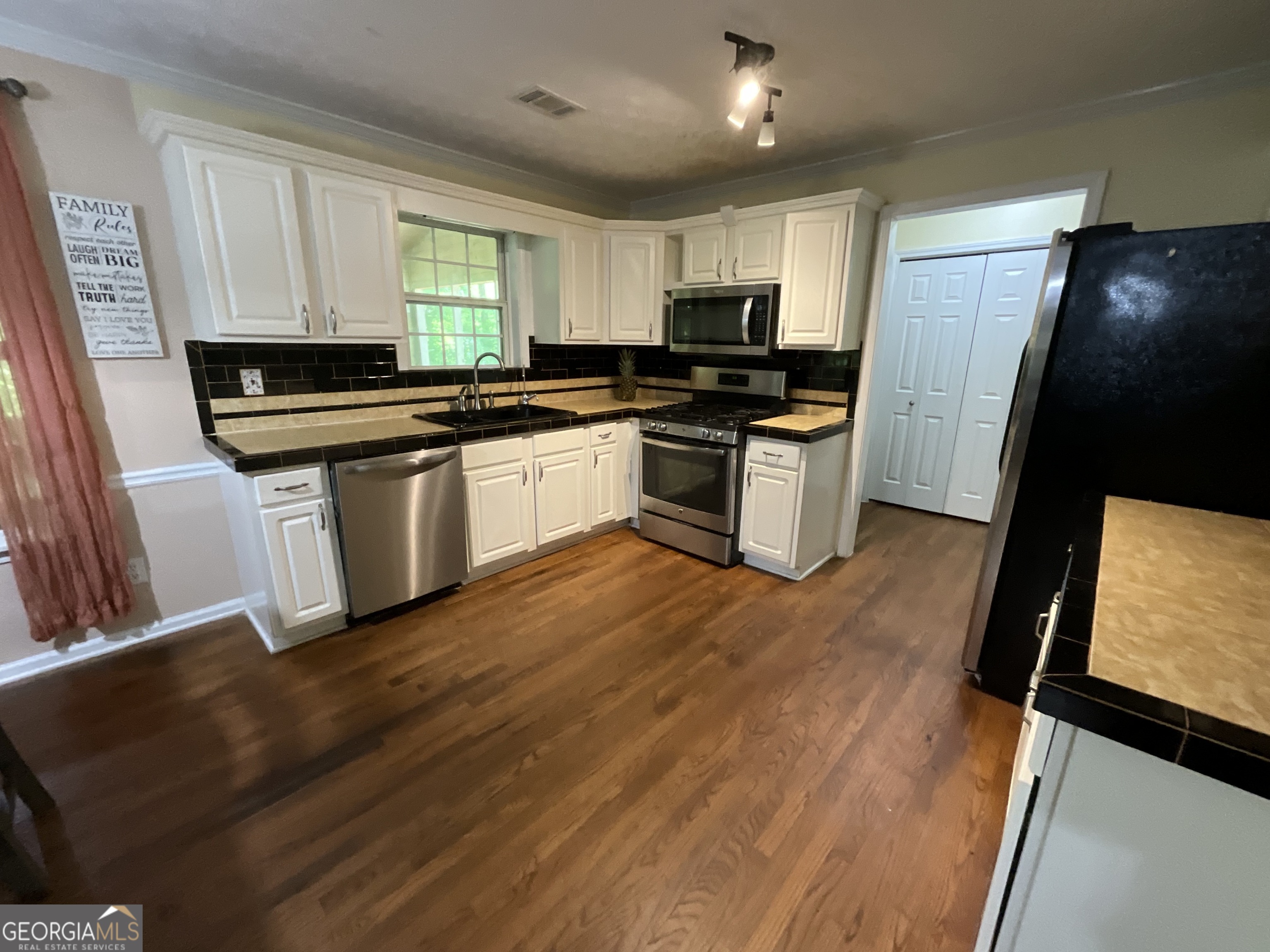 5363 Forest Drive Loganville GA 30052