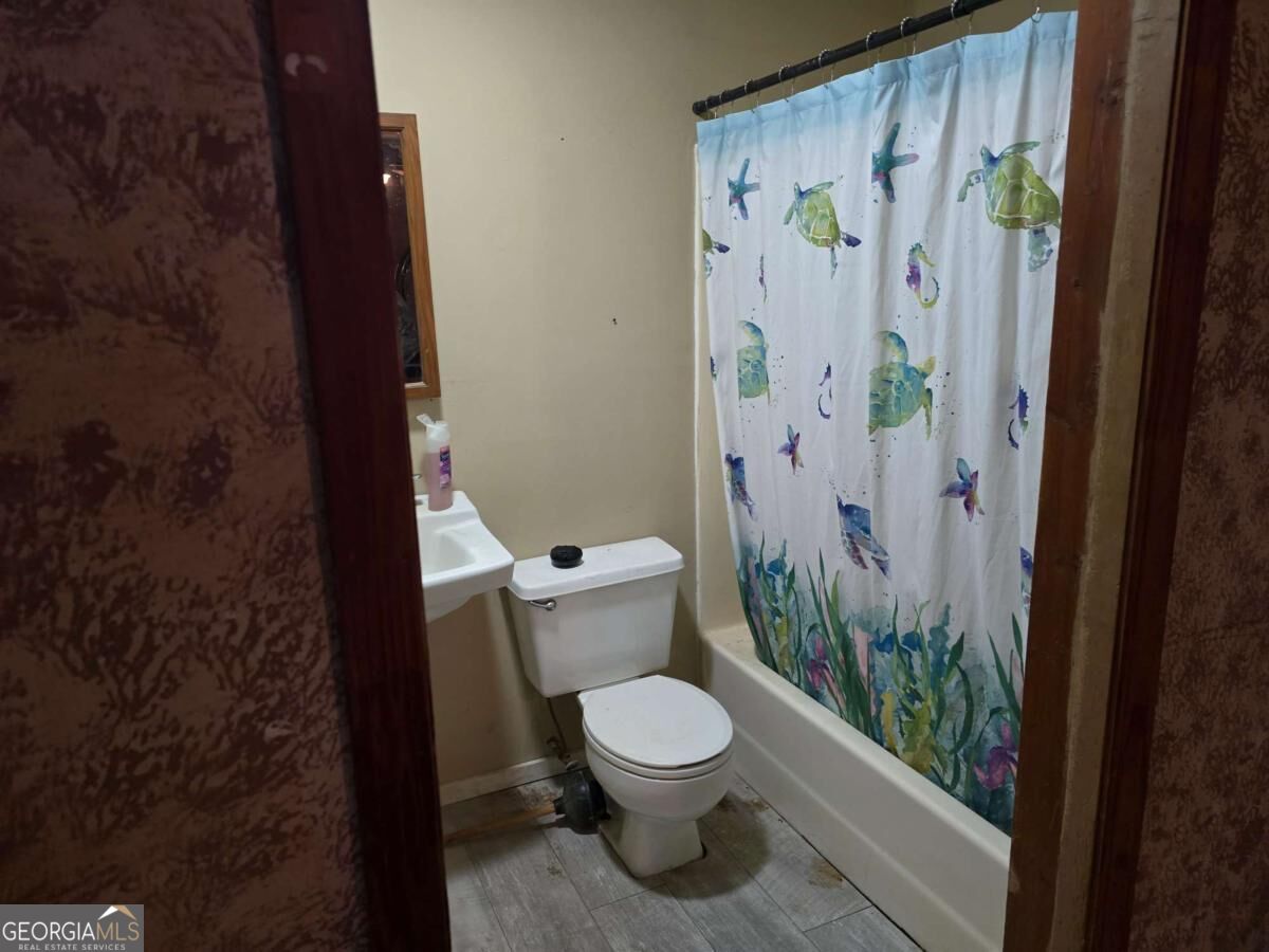 253 Pottery Road Lizella GA 31052