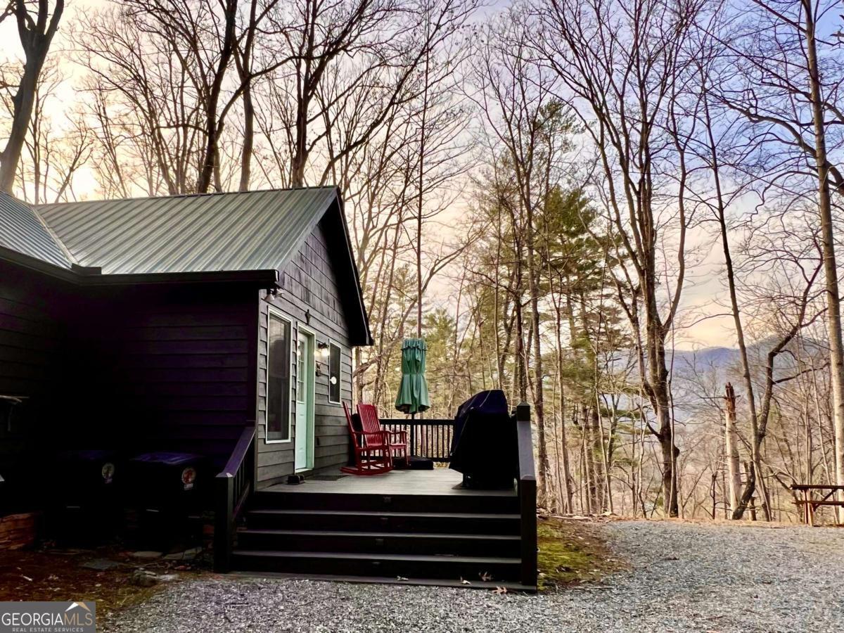 403 Barefoot Rise Hiawassee GA 30546