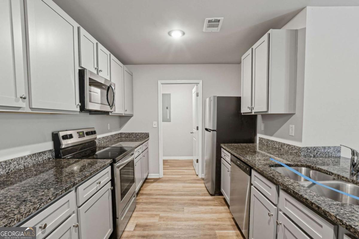 122 W Lexington Avenue Griffin GA 30223