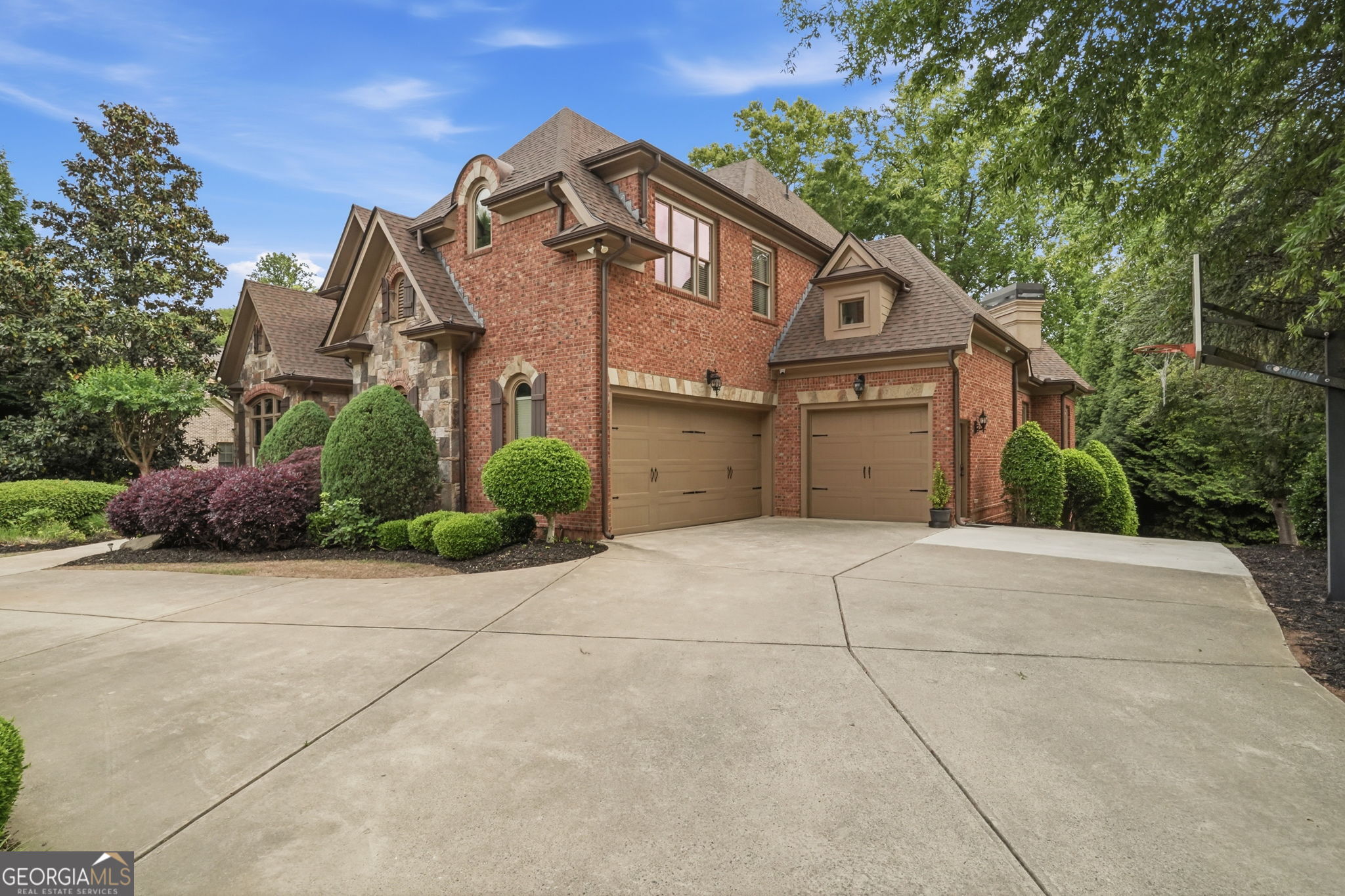 8340 Colonial Place Duluth GA 30097