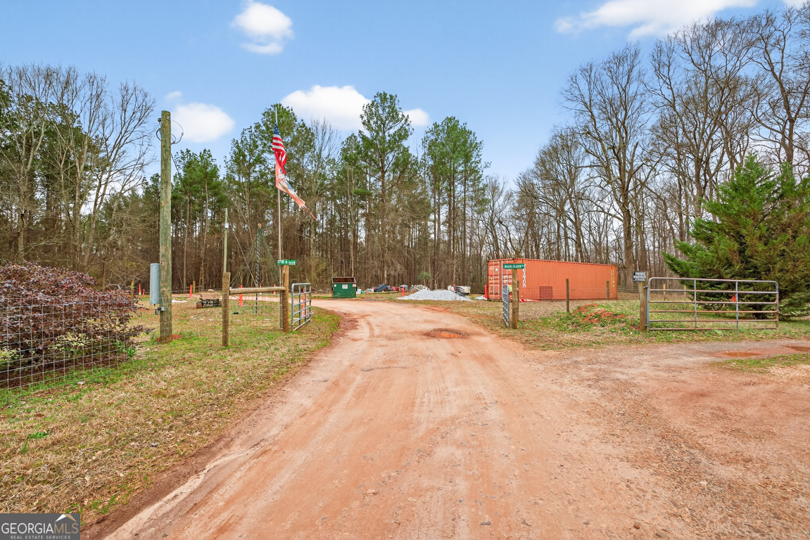 1719 Harber Road Carnesville GA 30521