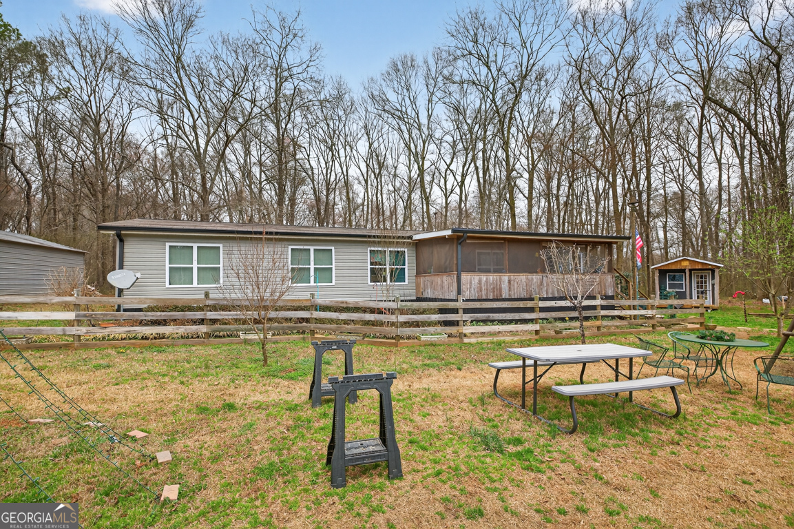 1719 Harber Road Carnesville GA 30521