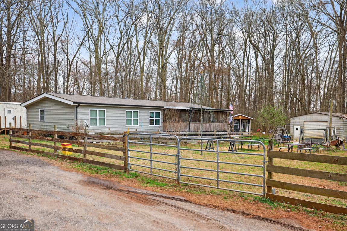 1719 Harber Road Carnesville GA 30521