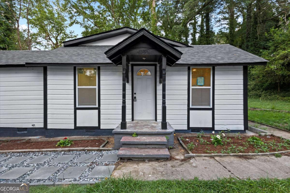 4210 Rockbridge Road Stone Mountain GA 30083