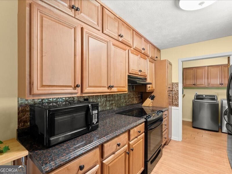 2117 Hartridge Drive Snellville GA 30078