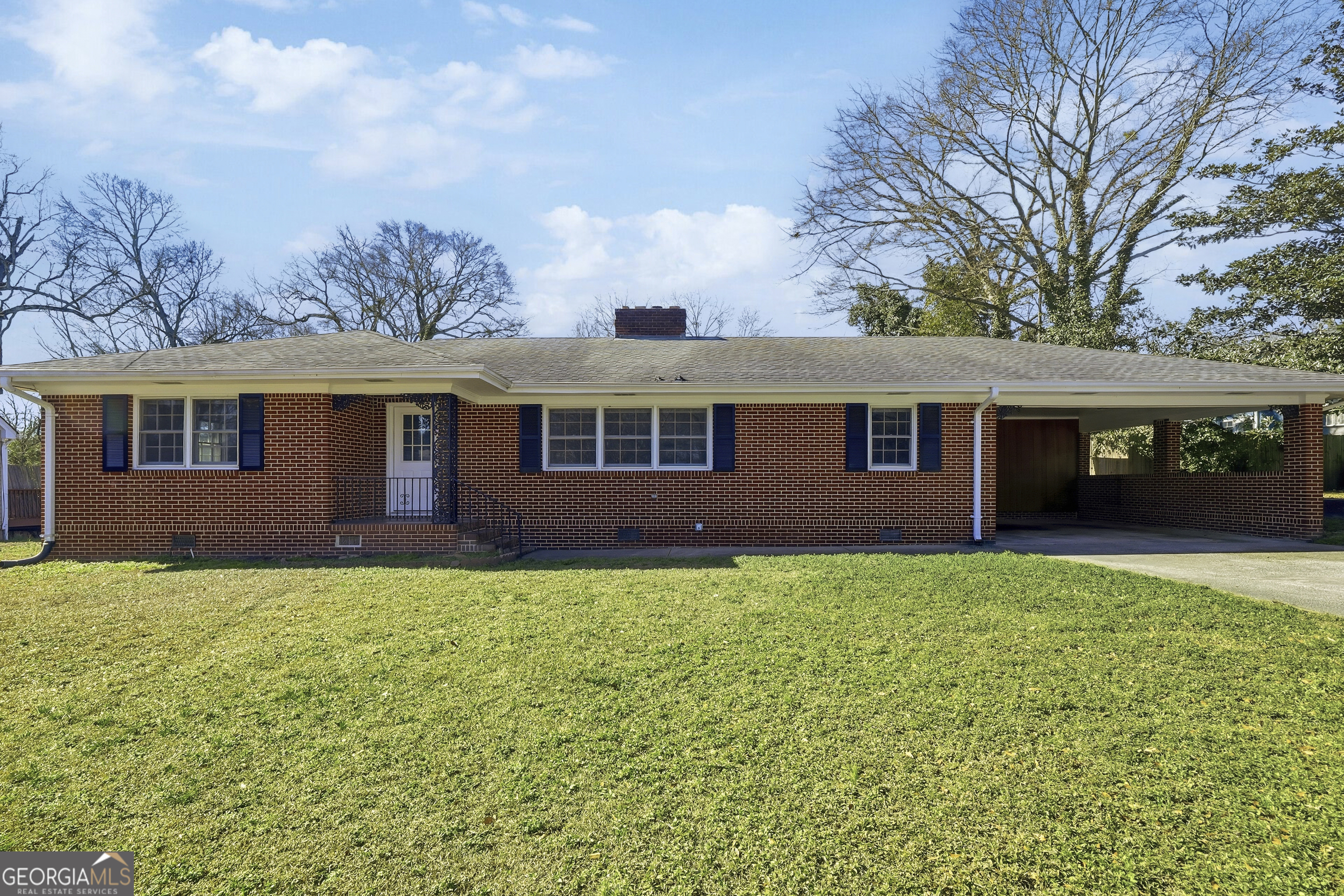 88 W New Street Winder GA 30680
