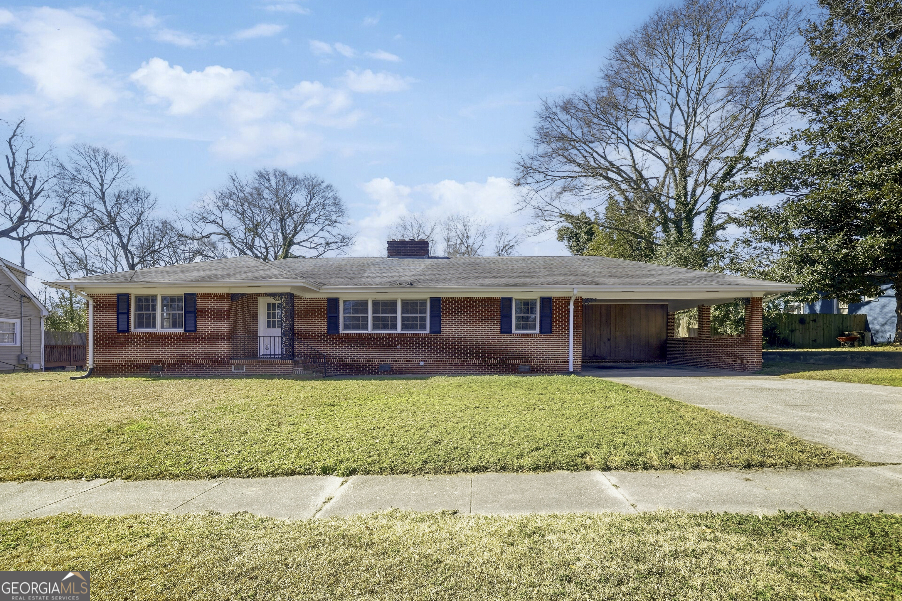88 W New Street Winder GA 30680