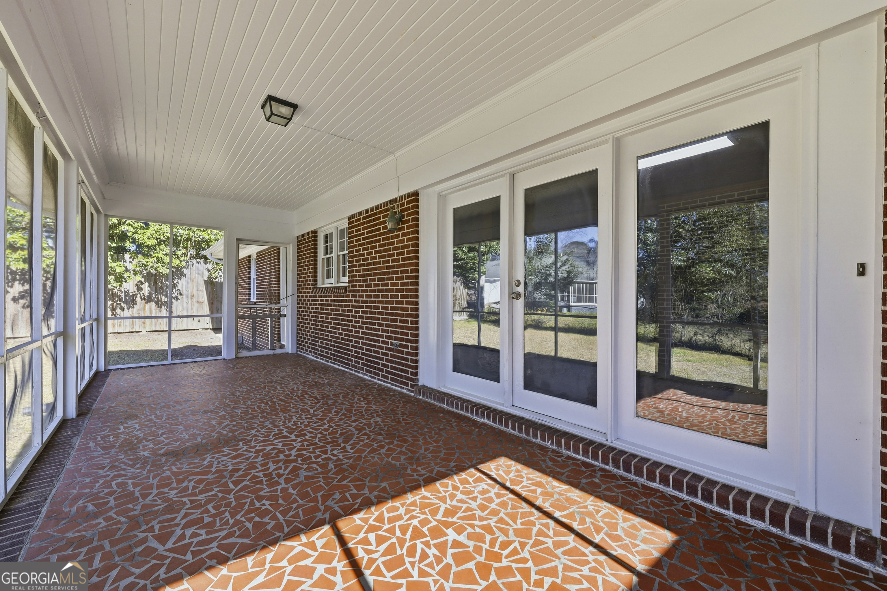 88 W New Street Winder GA 30680