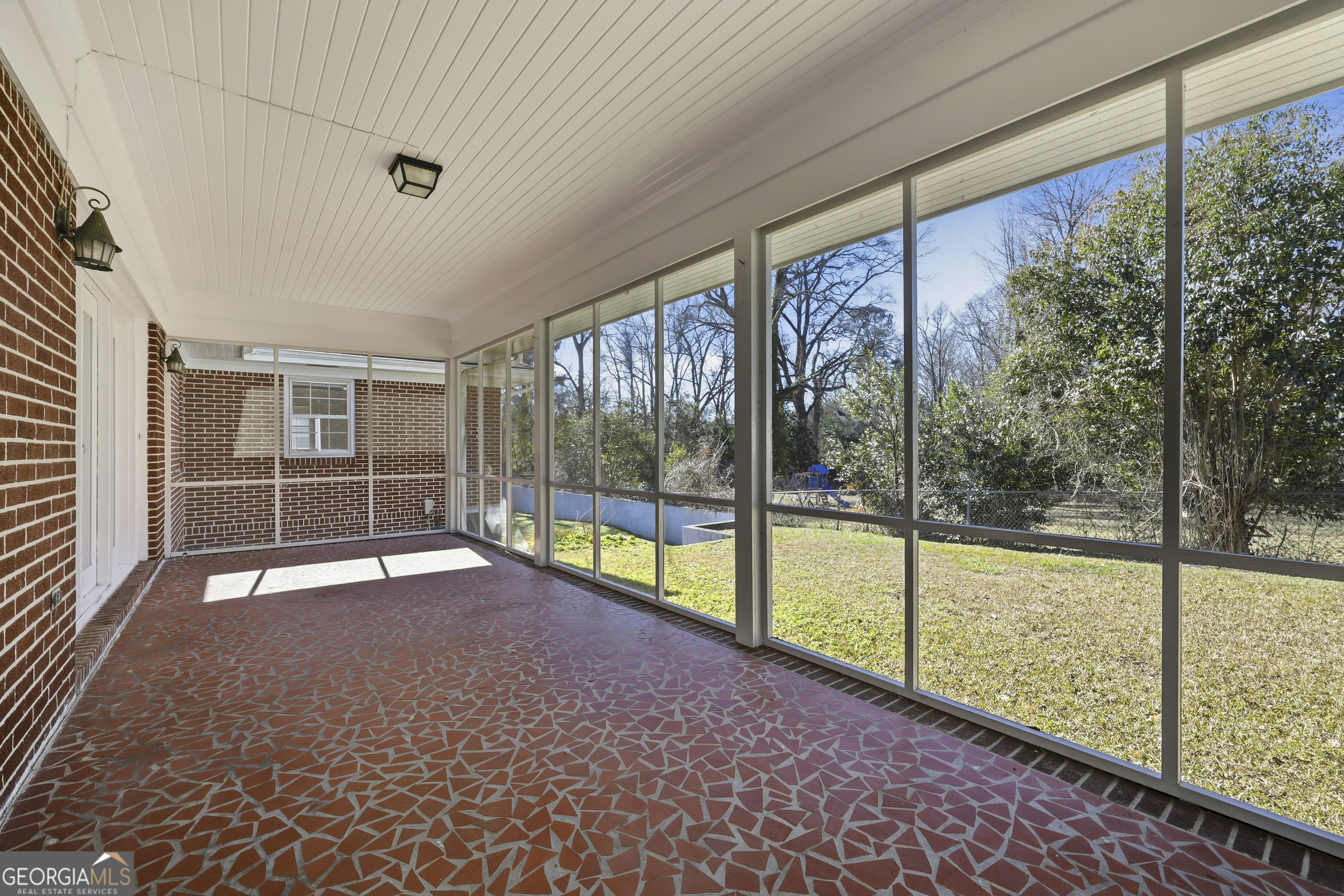 88 W New Street Winder GA 30680