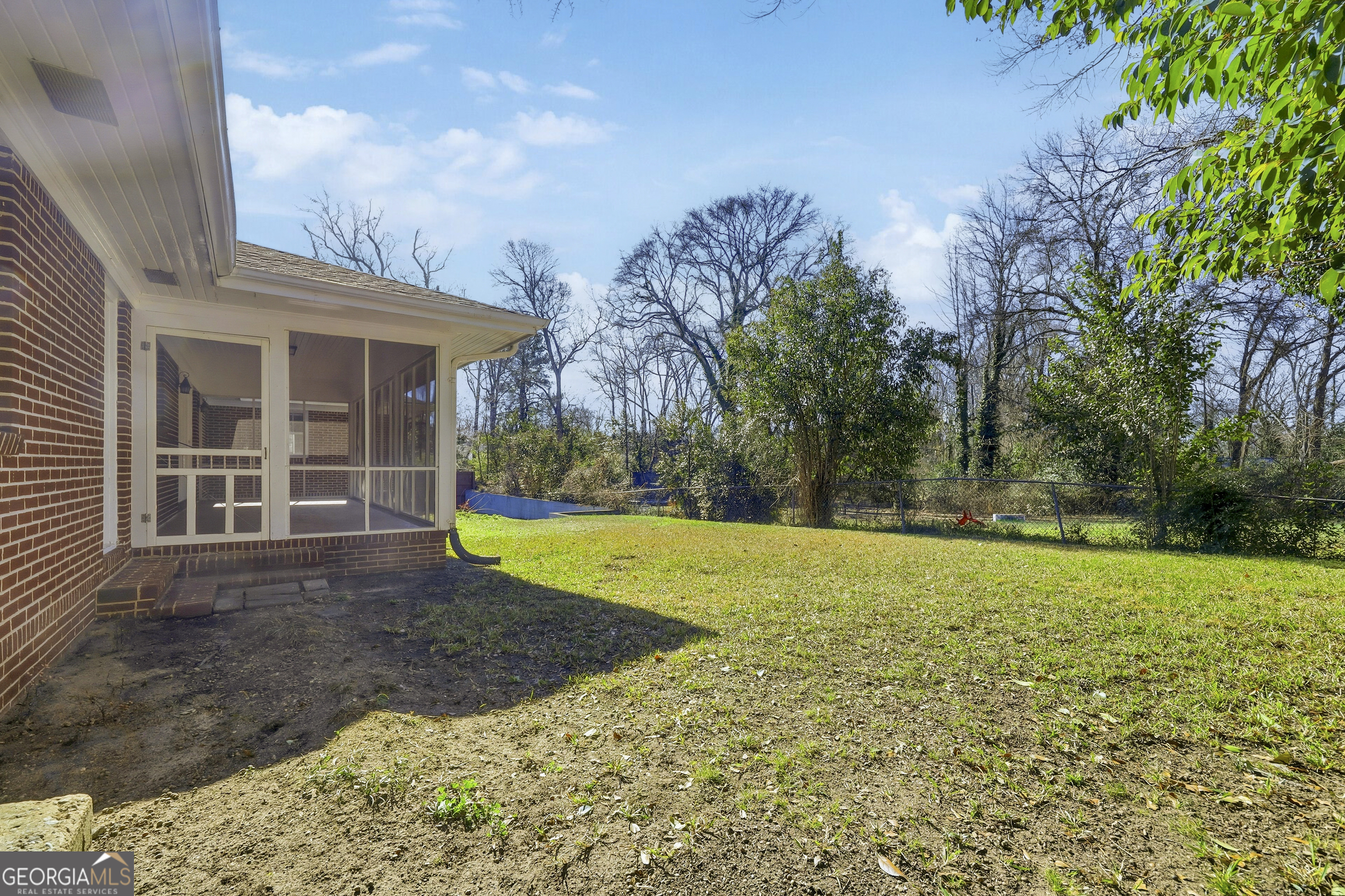 88 W New Street Winder GA 30680