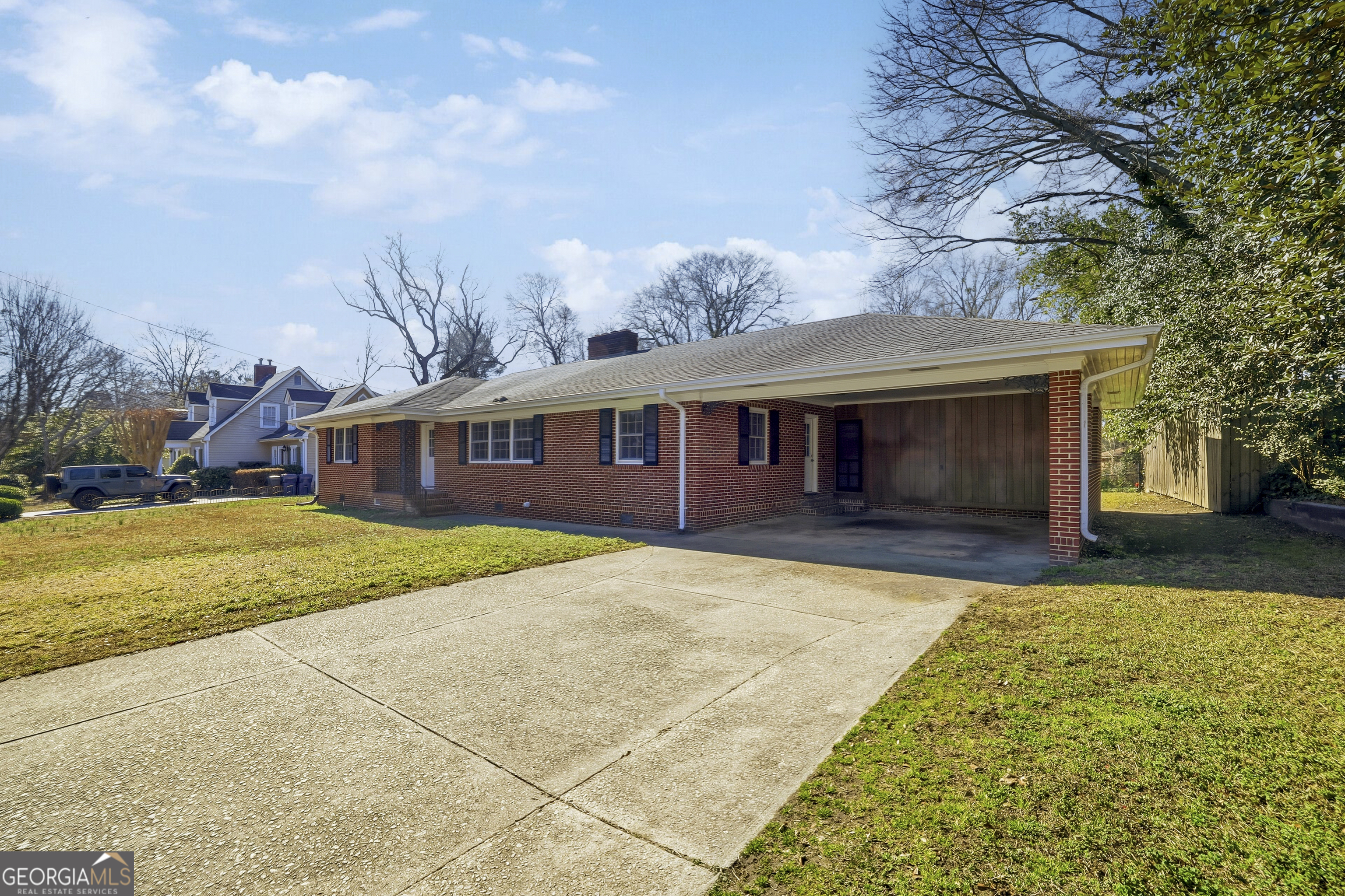 88 W New Street Winder GA 30680