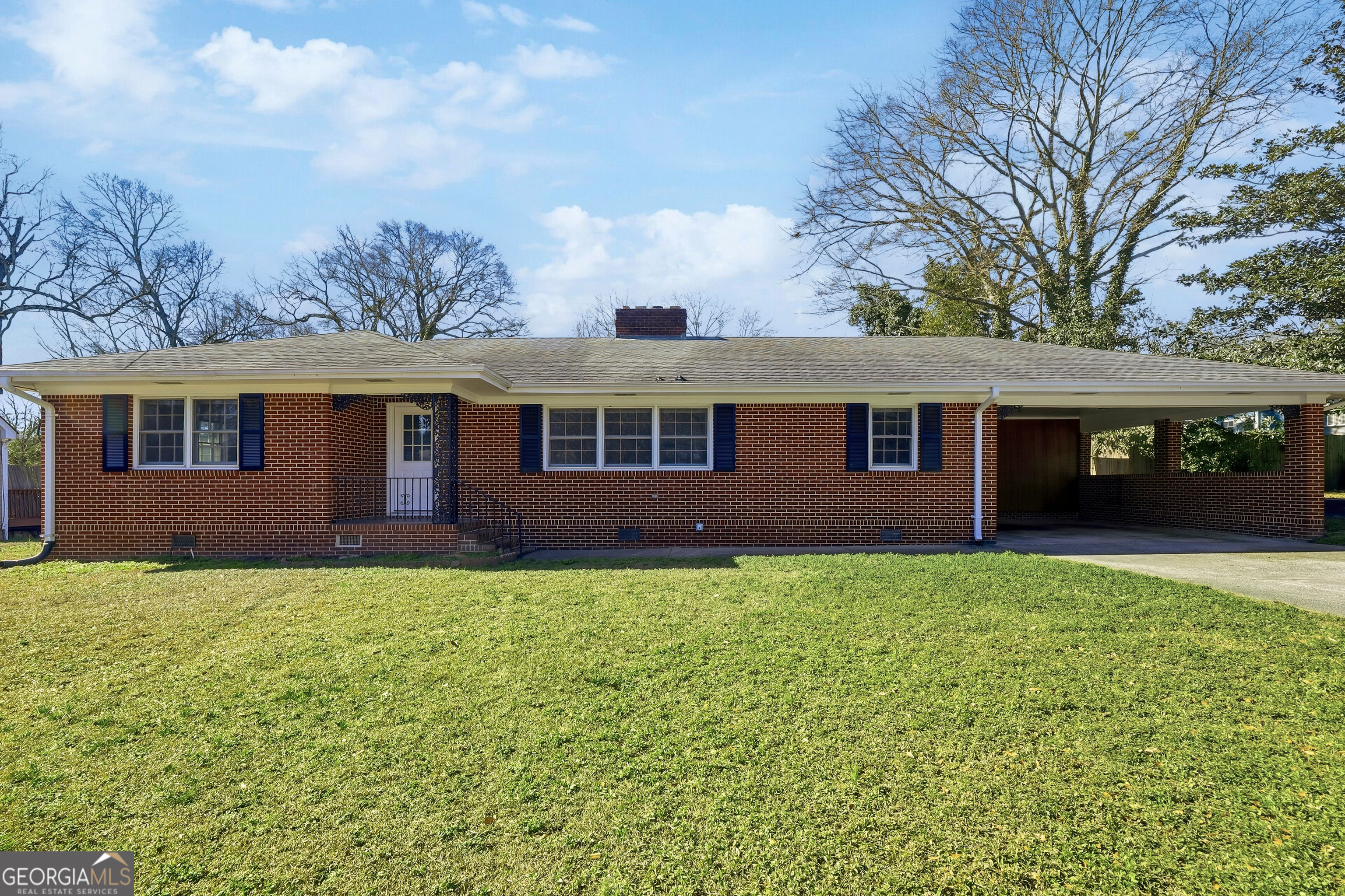 88 W New Street Winder GA 30680