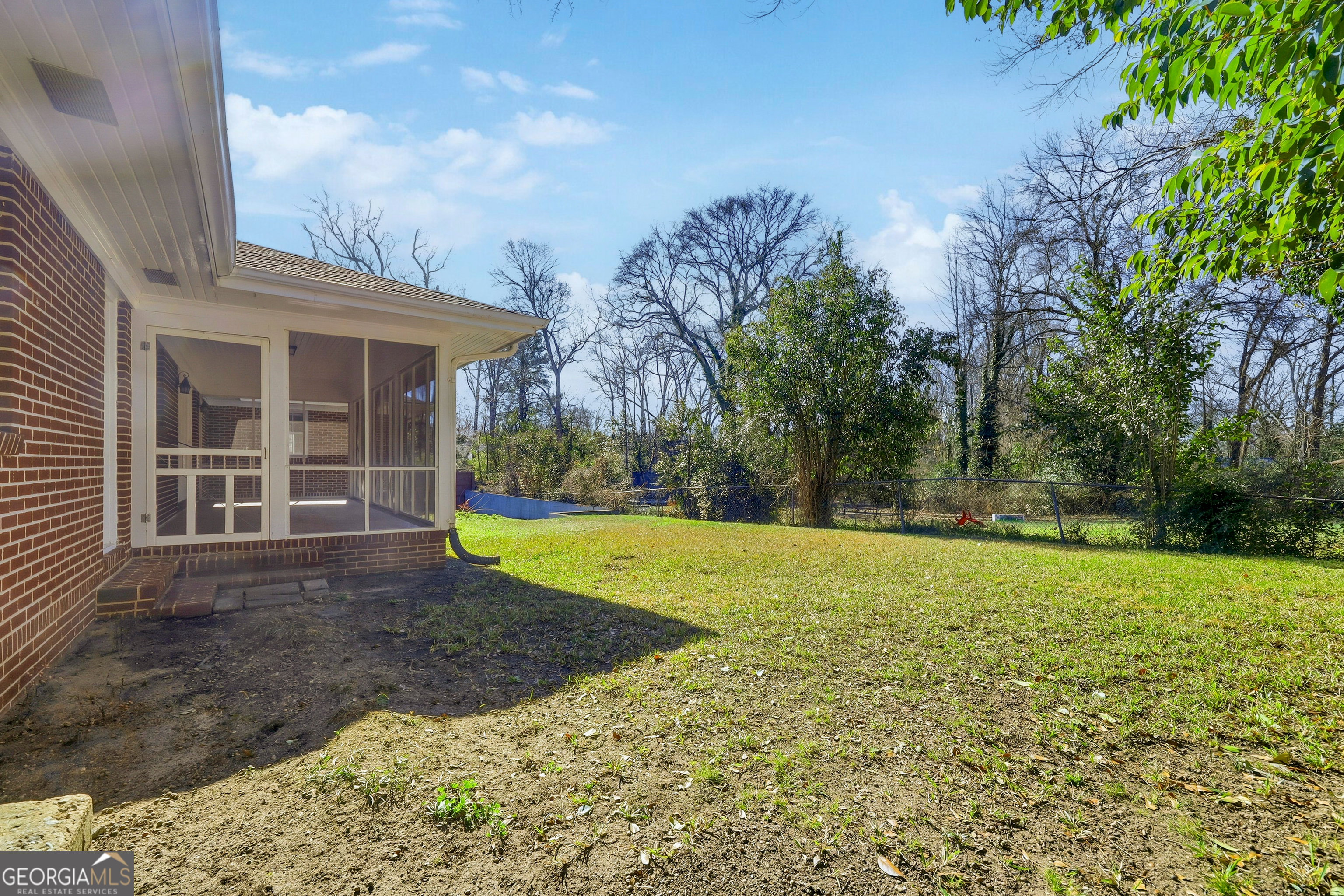 88 W New Street Winder GA 30680