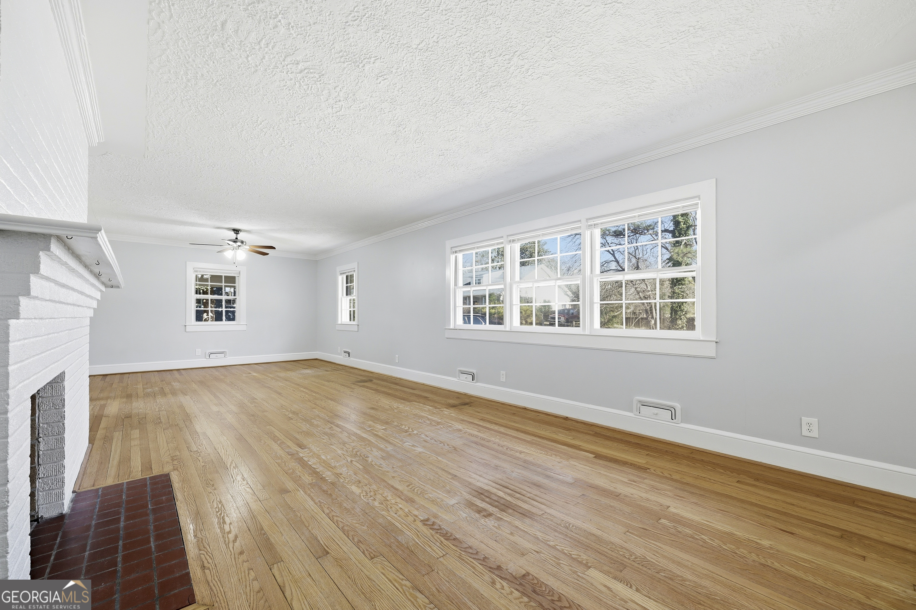 88 W New Street Winder GA 30680